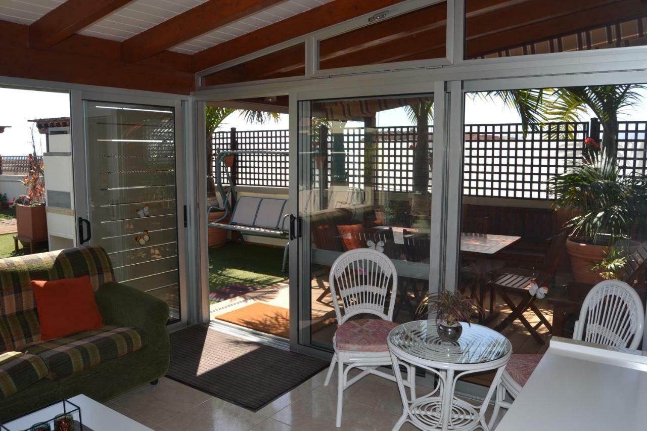 Apartamento Vacacional Atico Frente Al Mar Candelaria Exterior photo