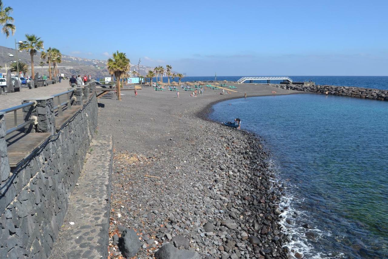 Apartamento Vacacional Atico Frente Al Mar Candelaria Exterior photo