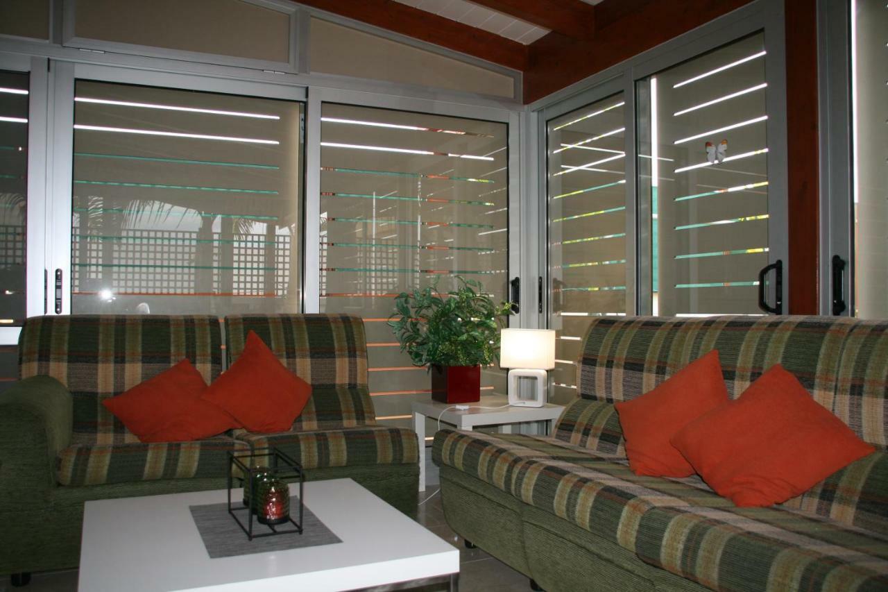 Apartamento Vacacional Atico Frente Al Mar Candelaria Exterior photo